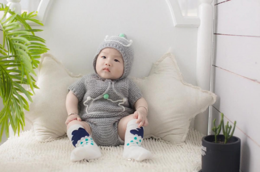 格尔木宝宝眼窝发青